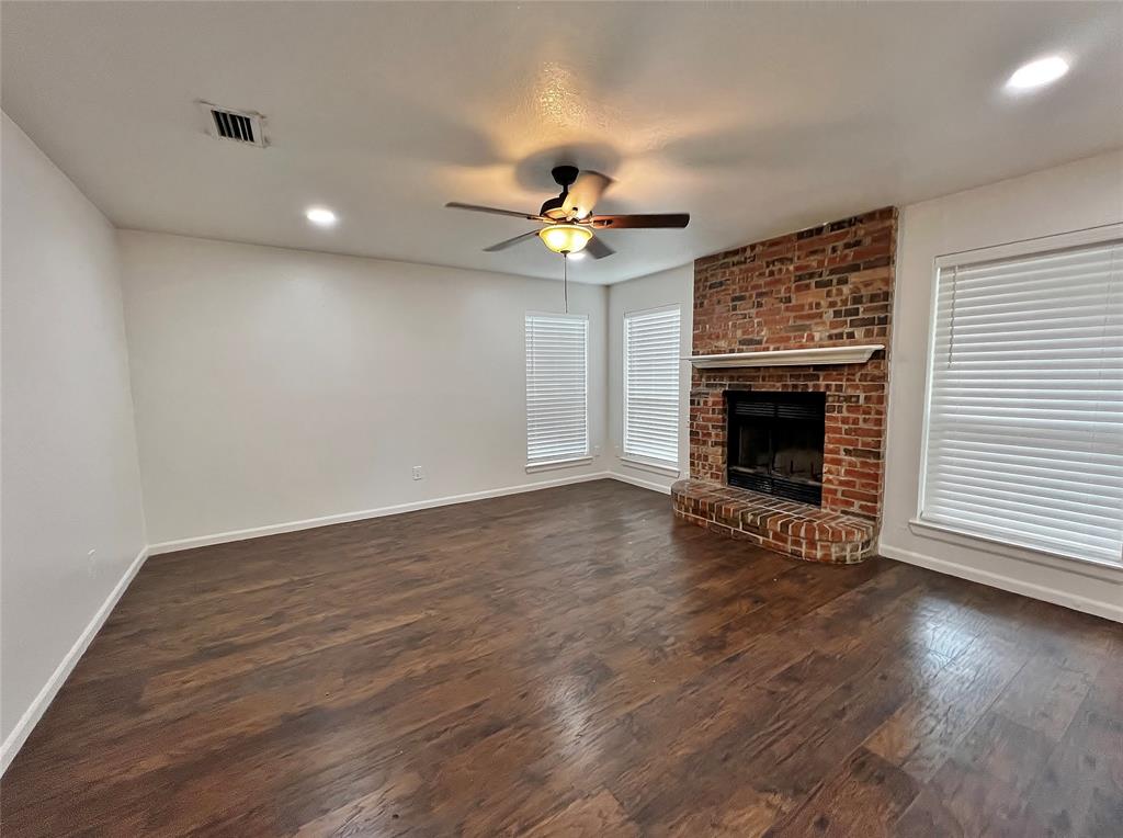 6104 Bay Hill Property Photo 8