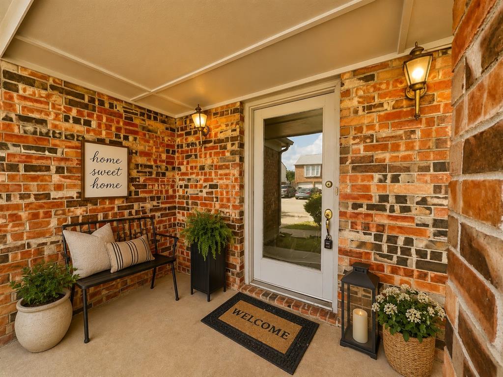 6104 Bay Hill Property Photo 9
