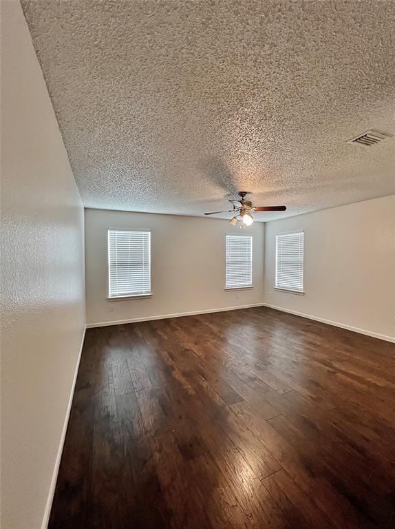 6104 Bay Hill Property Photo 16