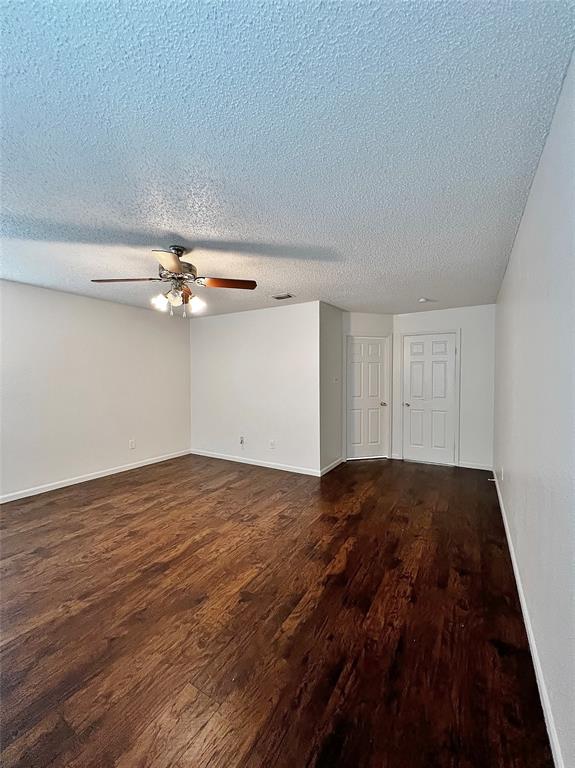 6104 Bay Hill Property Photo 17
