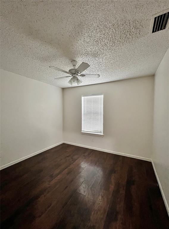 6104 Bay Hill Property Photo 21