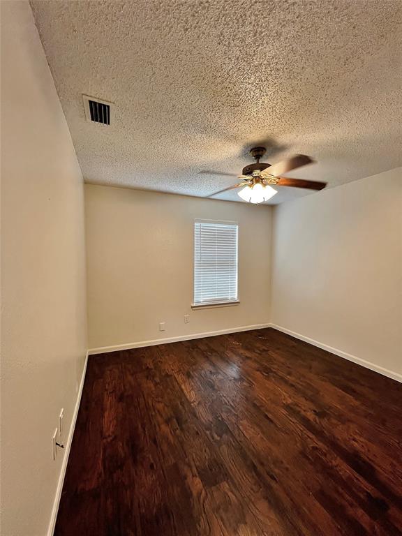 6104 Bay Hill Property Photo 22