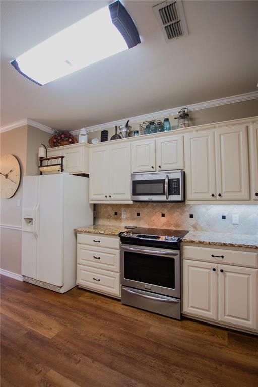 10775 County Road 214 Property Photo 6