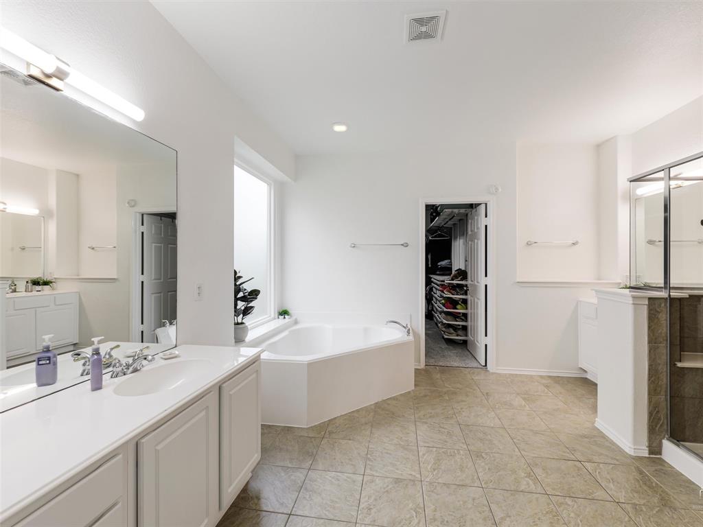 2373 Falcon Point Drive Property Photo 10