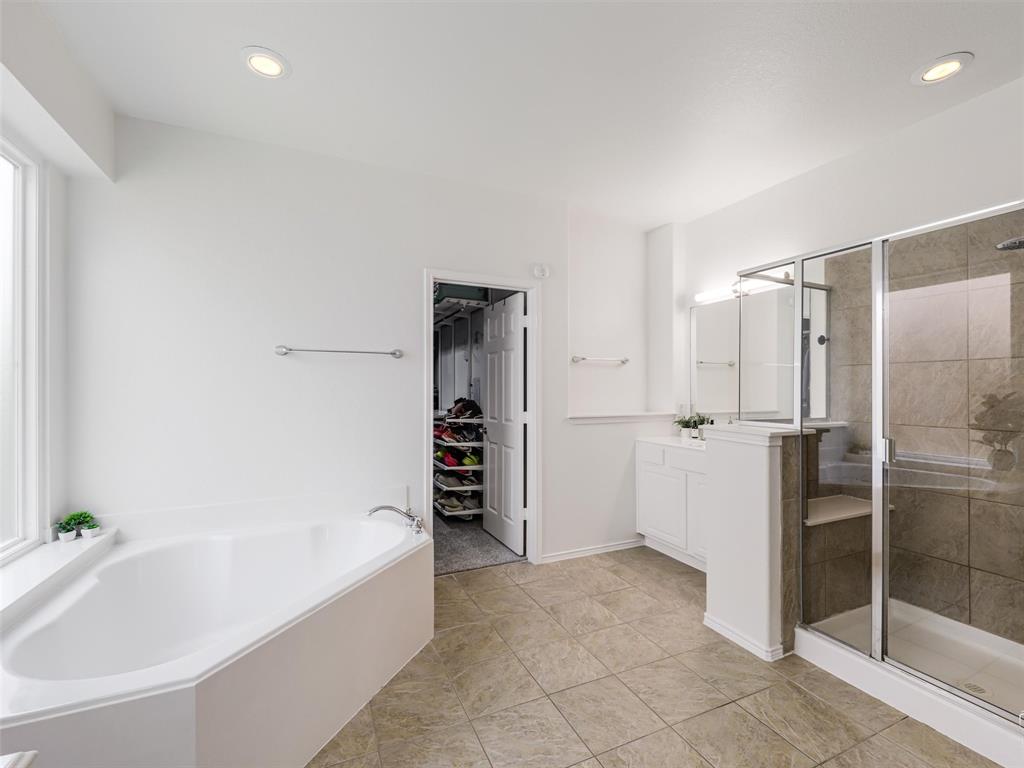 2373 Falcon Point Drive Property Photo 11