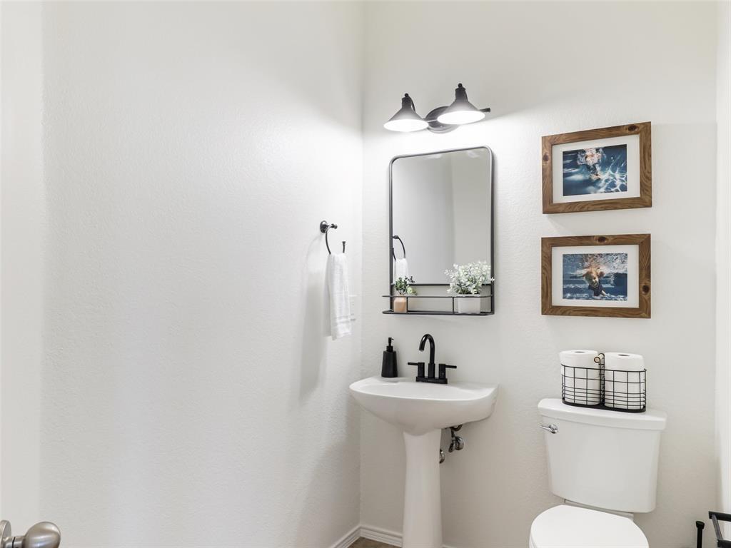 2373 Falcon Point Drive Property Photo 21