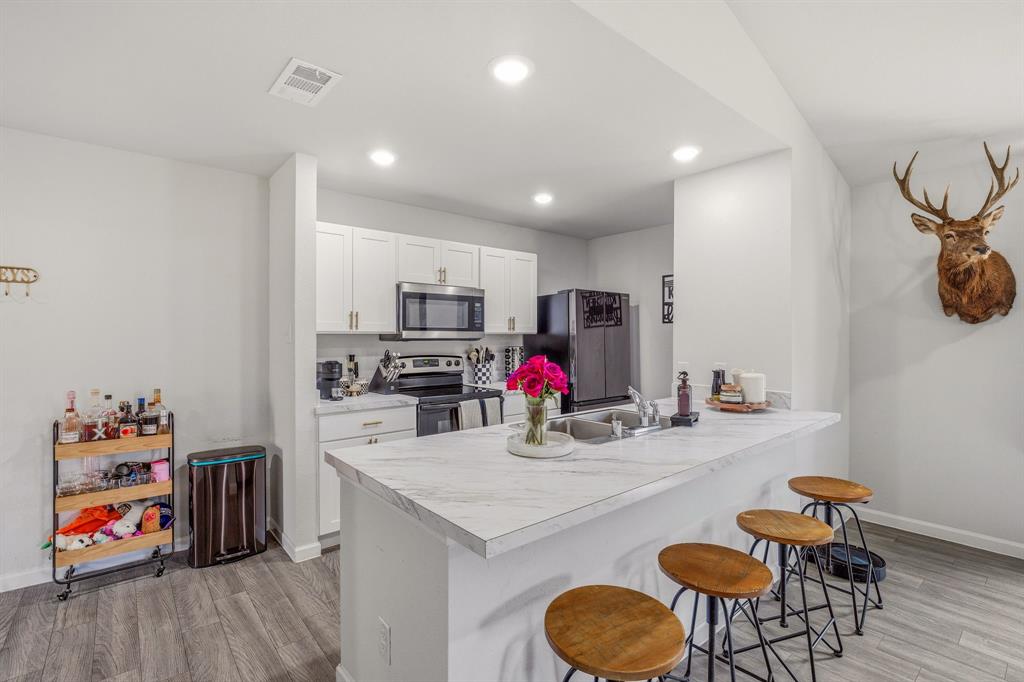 248 Peace Lily Way Property Photo 11