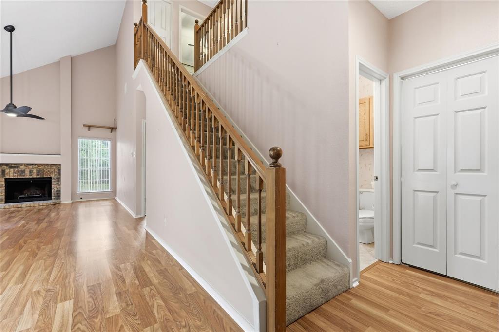5101 Hearthcrest Drive Property Photo 8