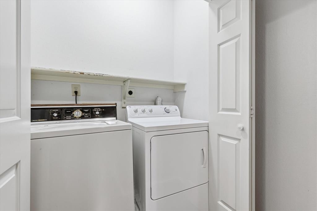 5101 Hearthcrest Drive Property Photo 14