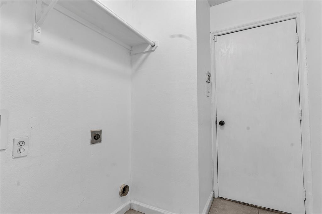 8444 Miami Springs Drive Property Photo 26