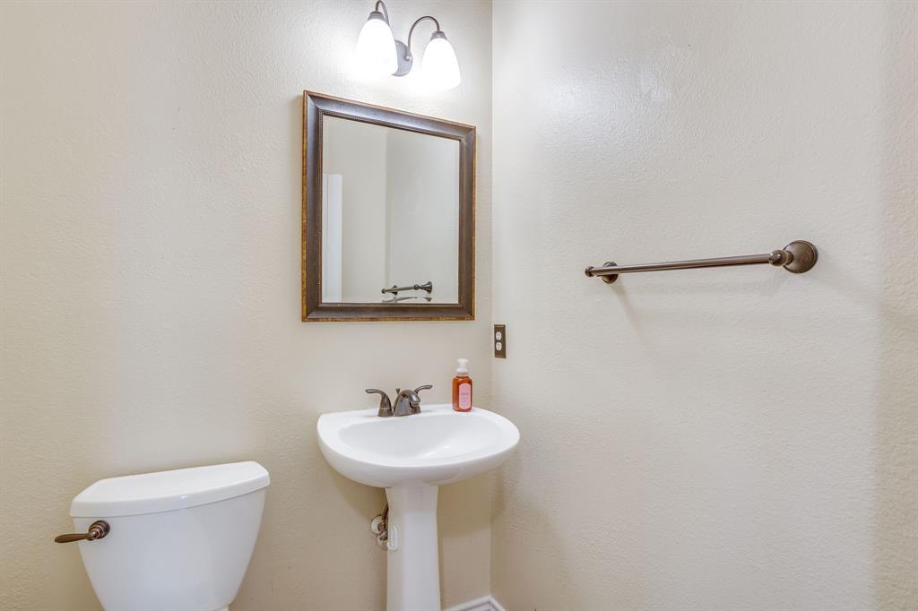 4917 Dougal Avenue Property Photo 26