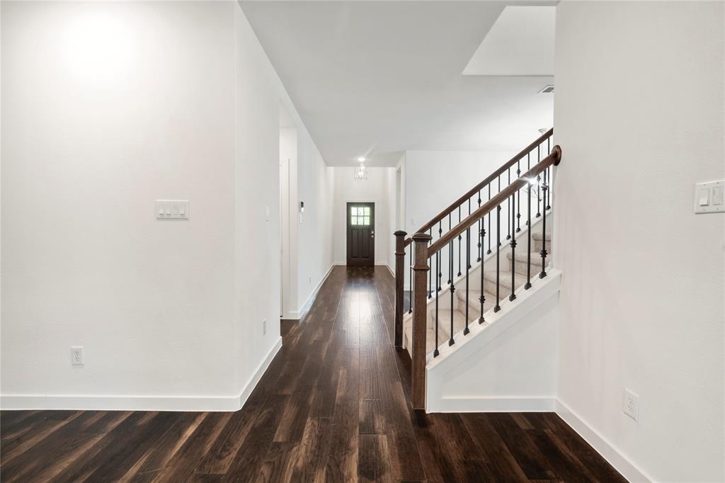 1700 Homestead Way Property Photo 16