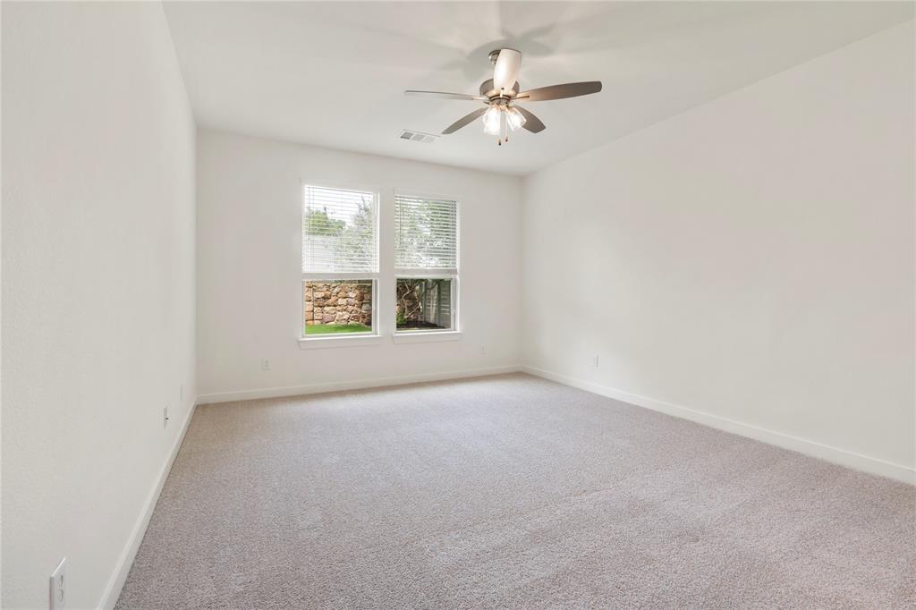 1700 Homestead Way Property Photo 17