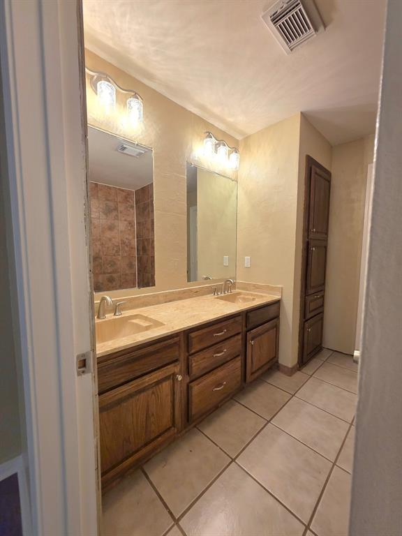 1308 Memory Lane 5111 Property Photo 8