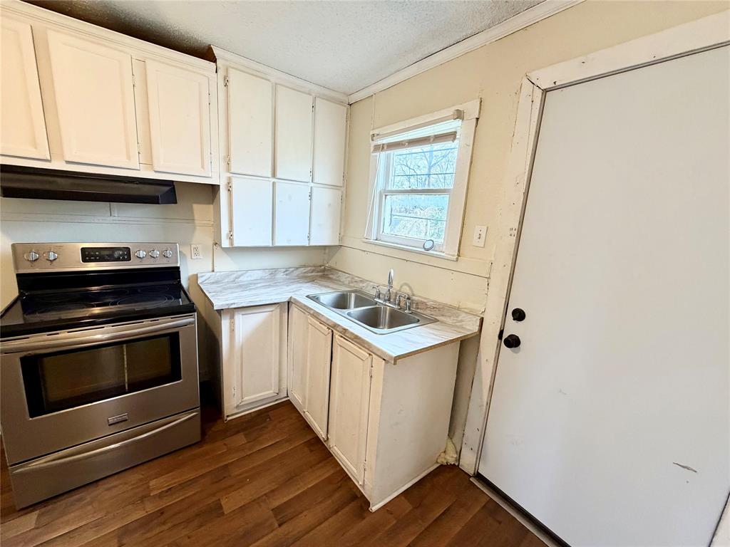 1140 Faulkner Lane Property Photo 7
