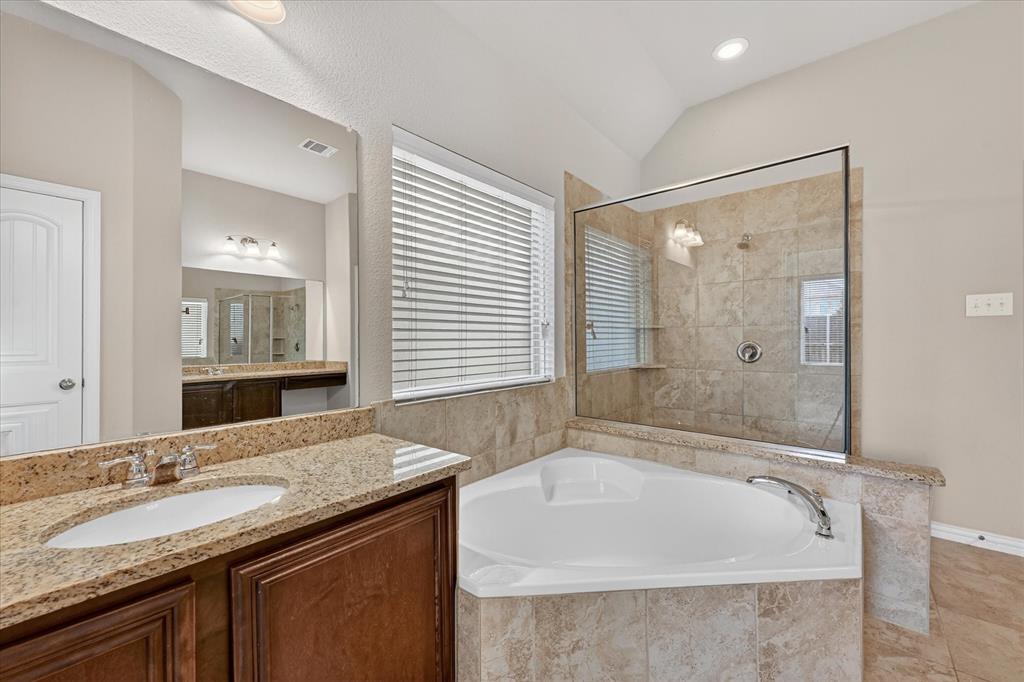 4104 Red Granite Lane Property Photo 14