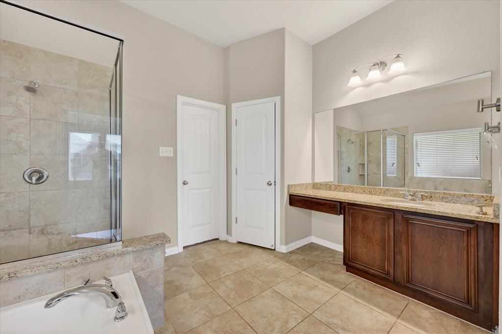 4104 Red Granite Lane Property Photo 15