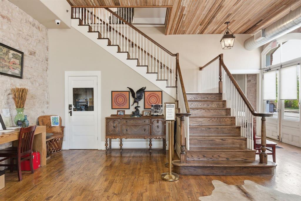 103 S Pecan Street Property Photo 10