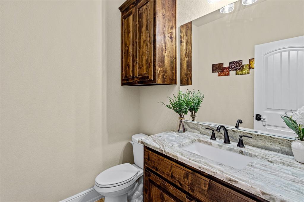 1064 Eagles Bluff Drive Property Photo 35
