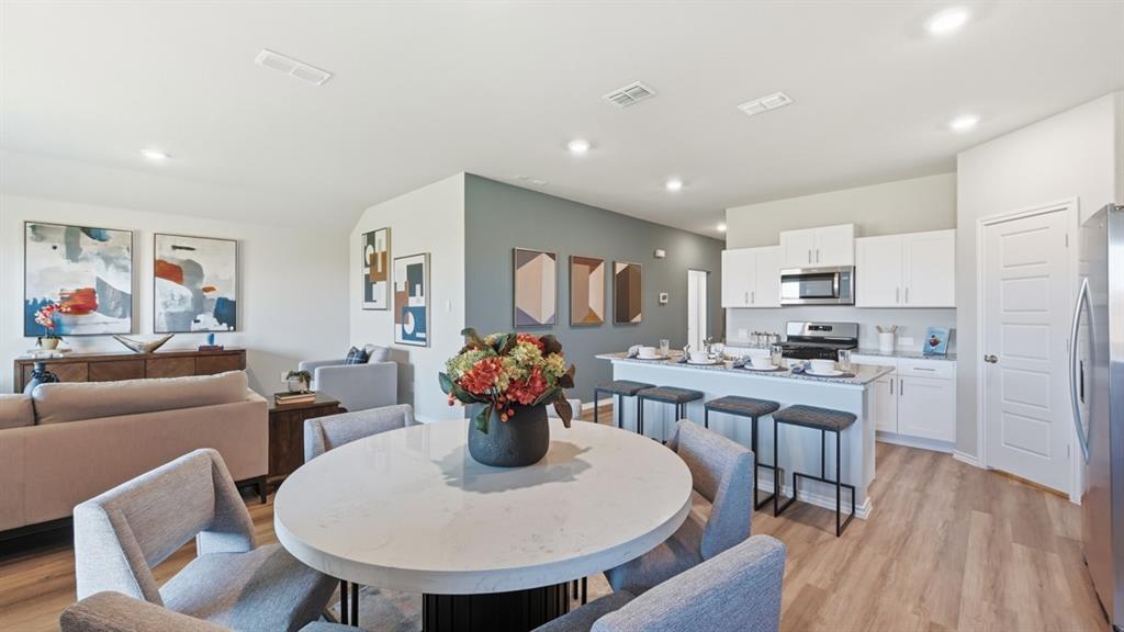 608 Smart Strike Trail Property Photo 11