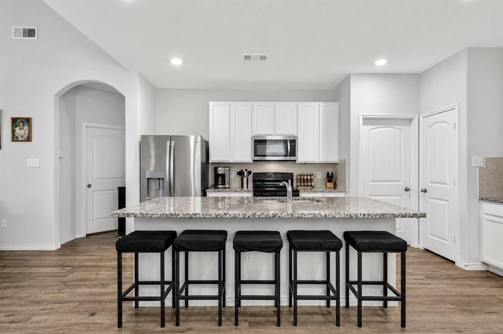 8369 Horned Maple Trail Property Photo 7