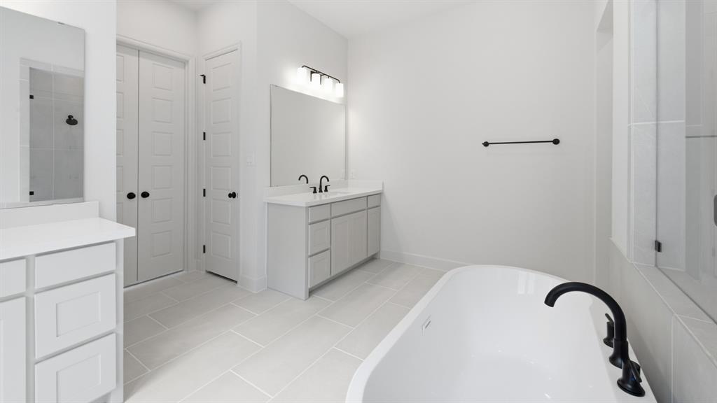 2821 Genuine Risk Court Property Photo 14