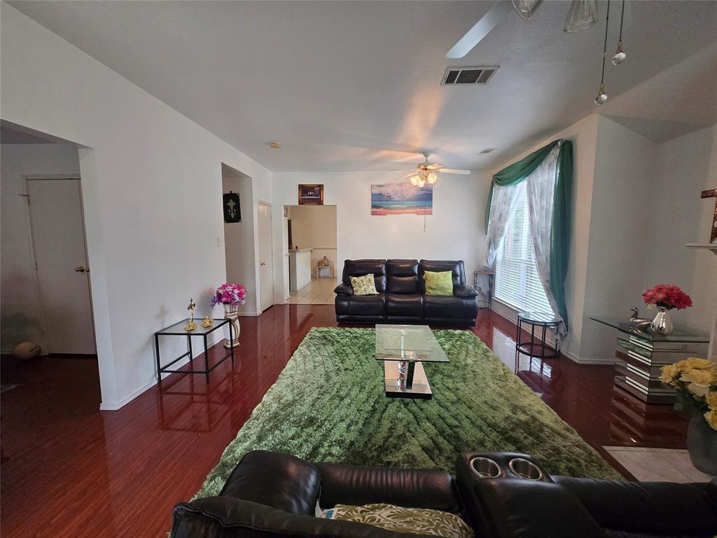 3309 Welch Lane Property Photo 6