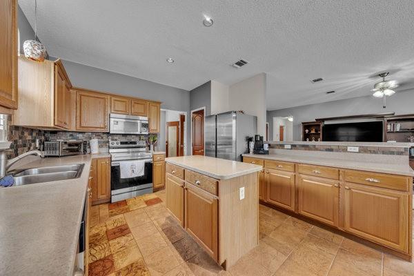 4024 Busch Gardens Drive Property Photo 12