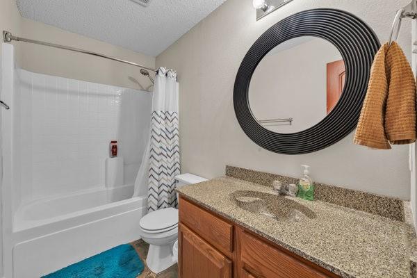 4024 Busch Gardens Drive Property Photo 28