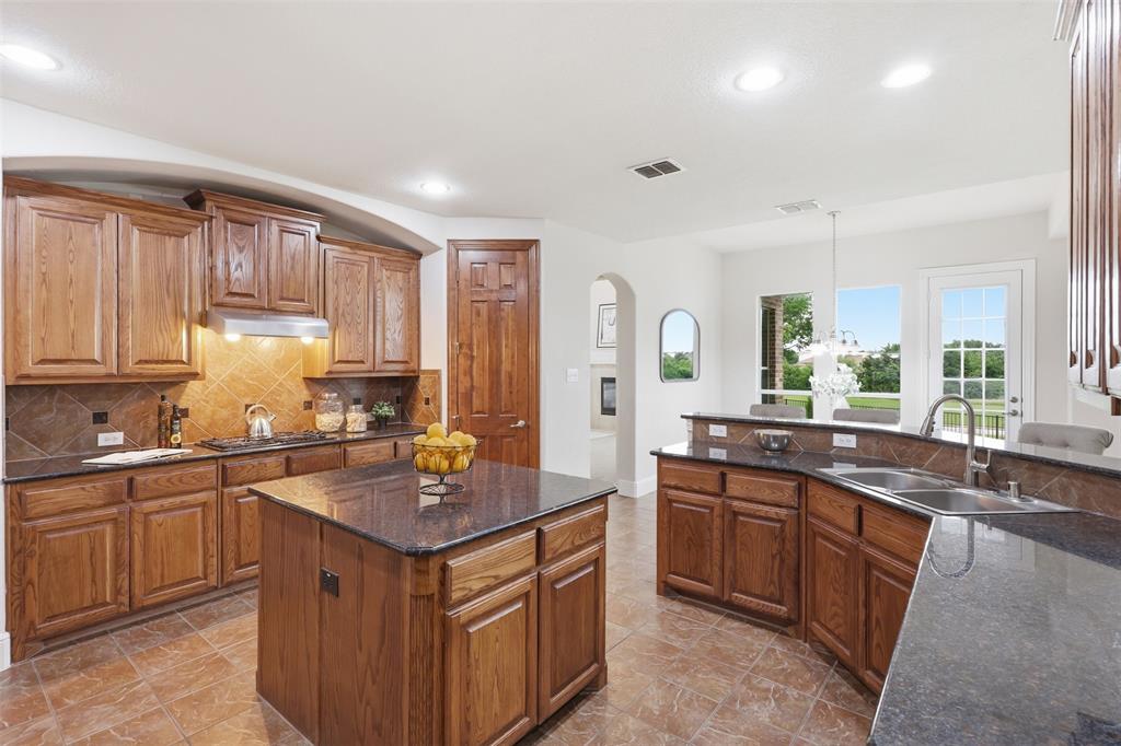 2841 Meadow Ridge Drive Property Photo 13