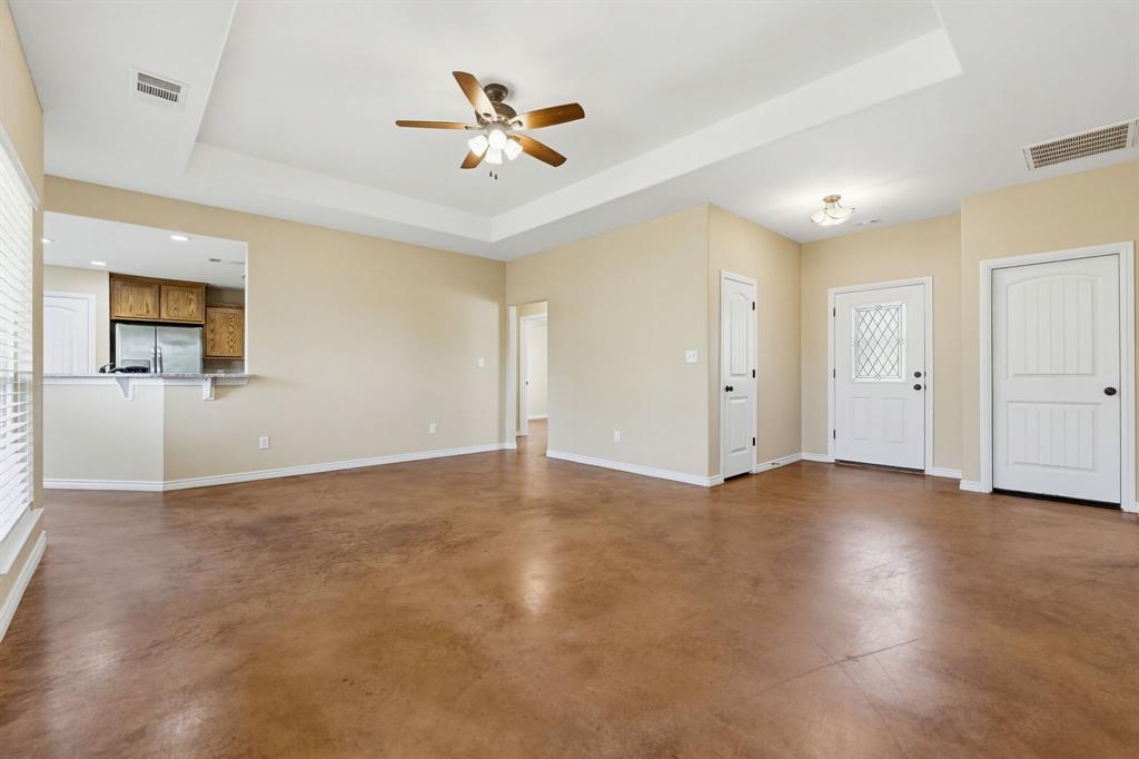 1124 Limestone Drive Property Photo 8