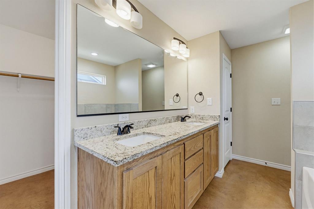 1124 Limestone Drive Property Photo 16