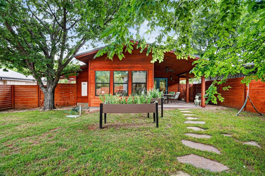 804 Stevens Street Property Photo 35