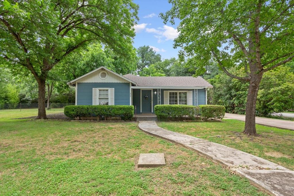 802 Avenue A Property Photo 1