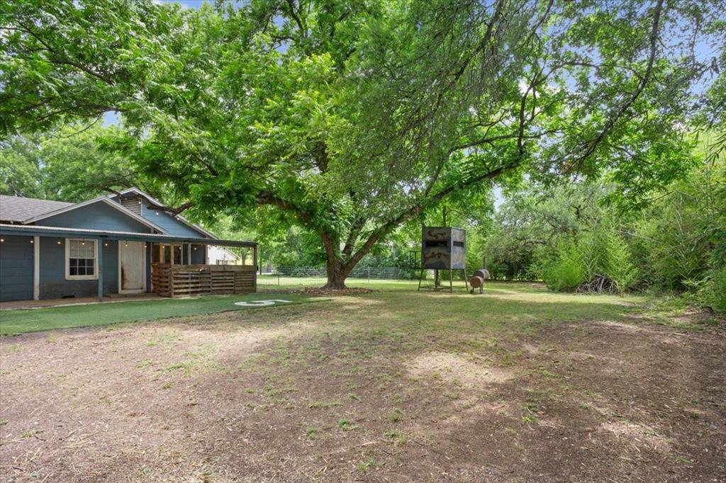 802 Avenue A Property Photo 30