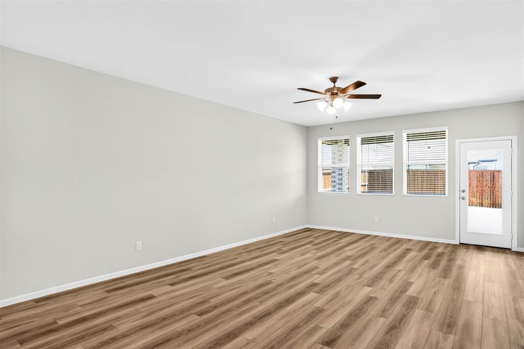 736 Portina Drive Property Photo 6