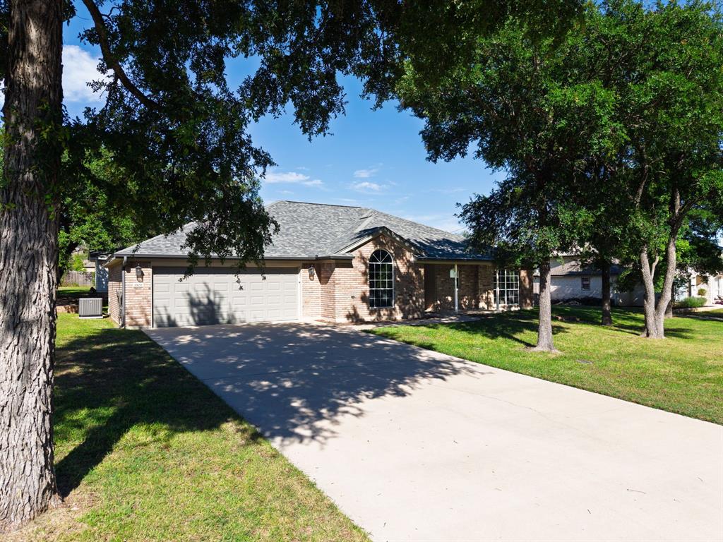 1909 Diamond Ridge Drive Property Photo 3