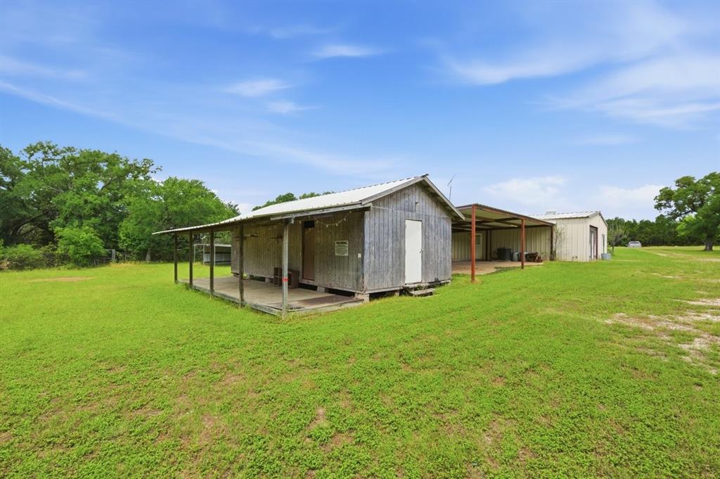1675 Fm 1713 Property Photo 4