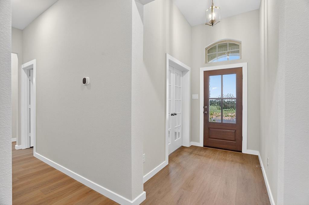 321 Skeen Peak Property Photo 4