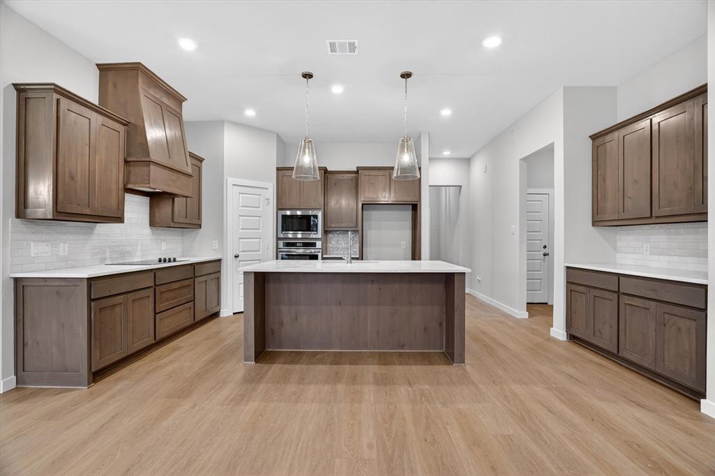 321 Skeen Peak Property Photo 6