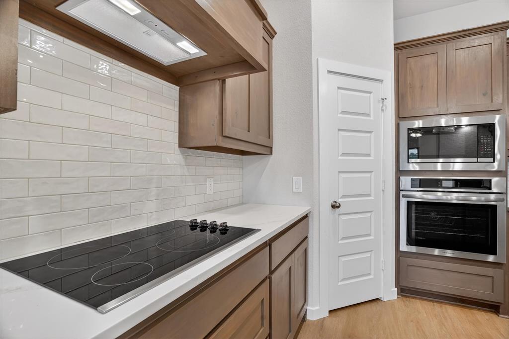 321 Skeen Peak Property Photo 10