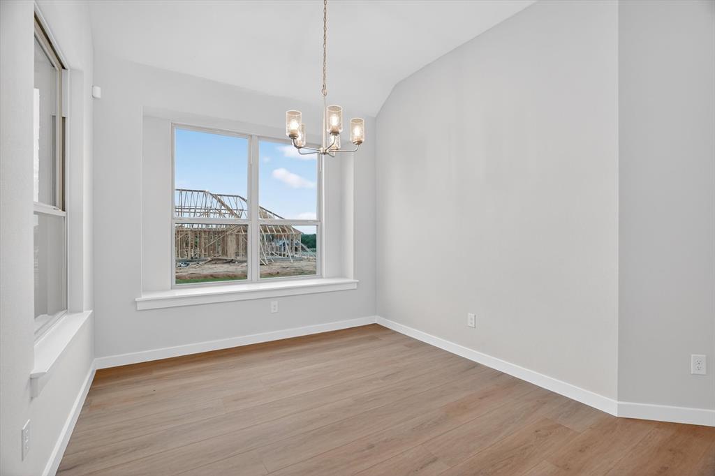321 Skeen Peak Property Photo 18