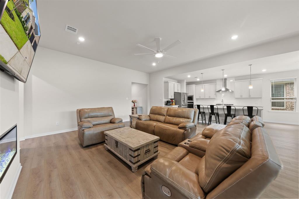 2233 Corbera Drive Property Photo 15