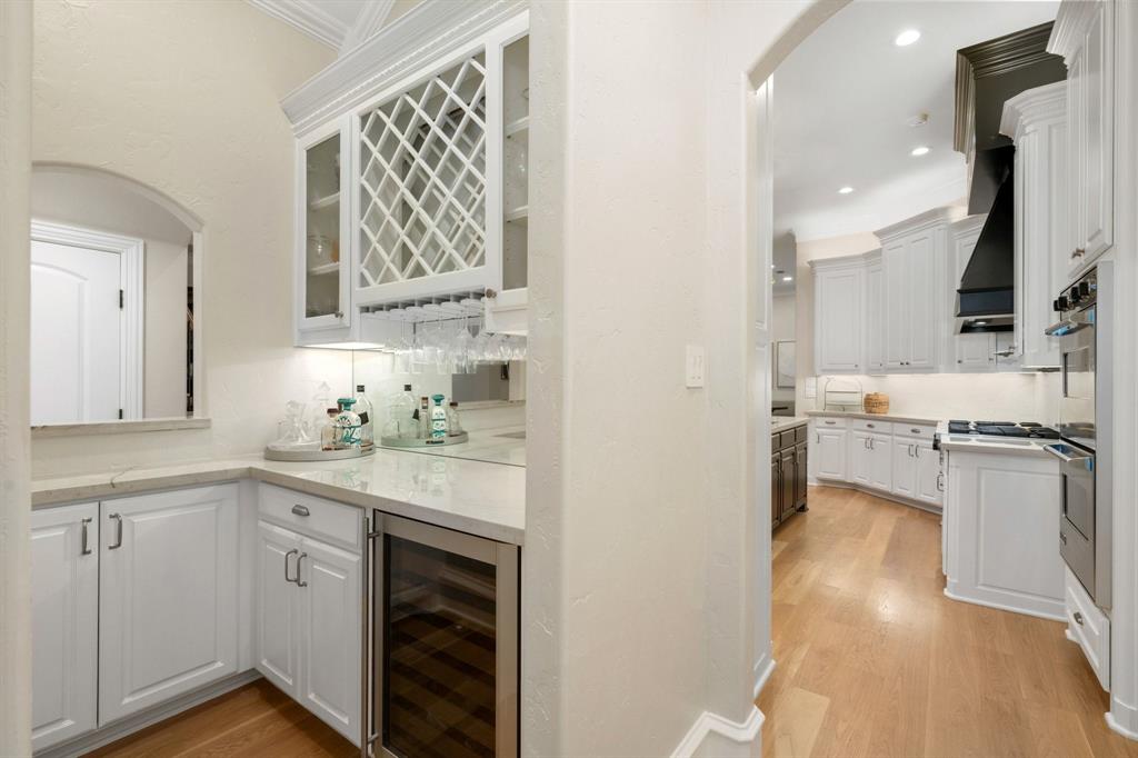 2101 Vail Road Property Photo 16