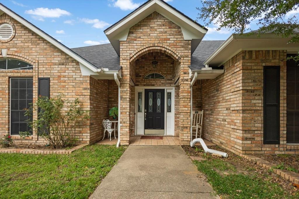 113 Saint Andrews Circle Property Photo 4