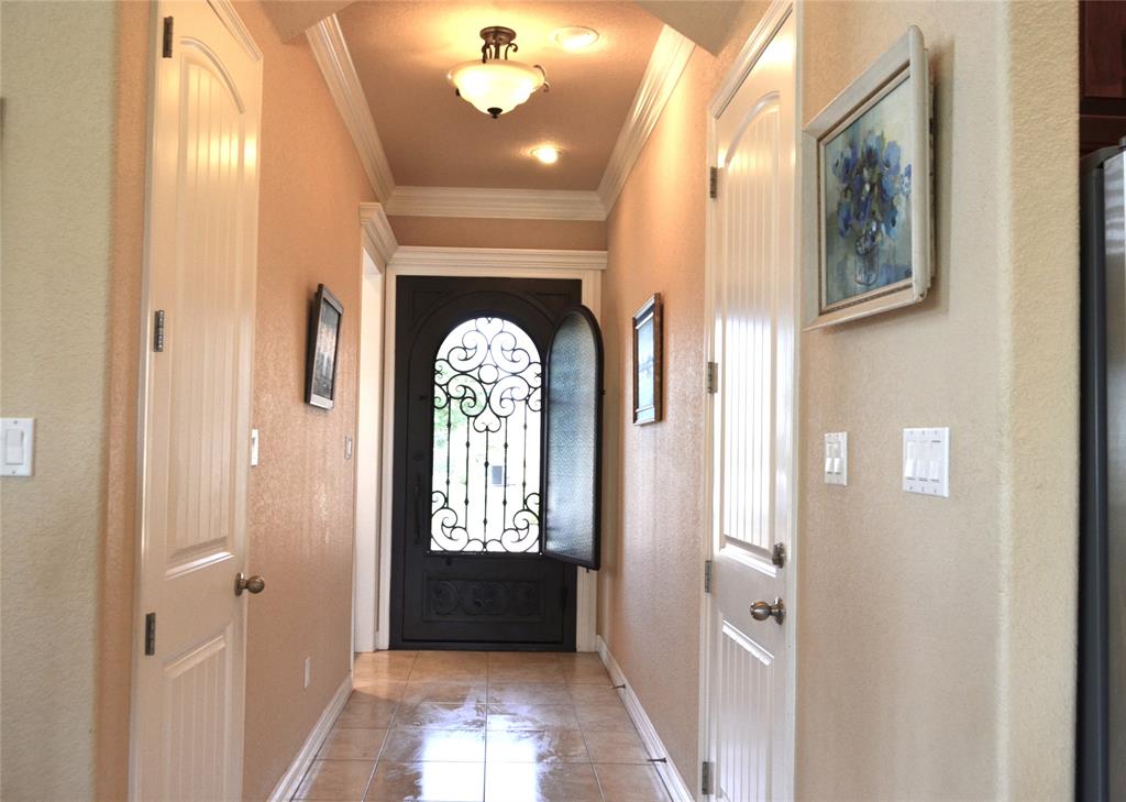 2541 Vineyard Drive Property Photo 10