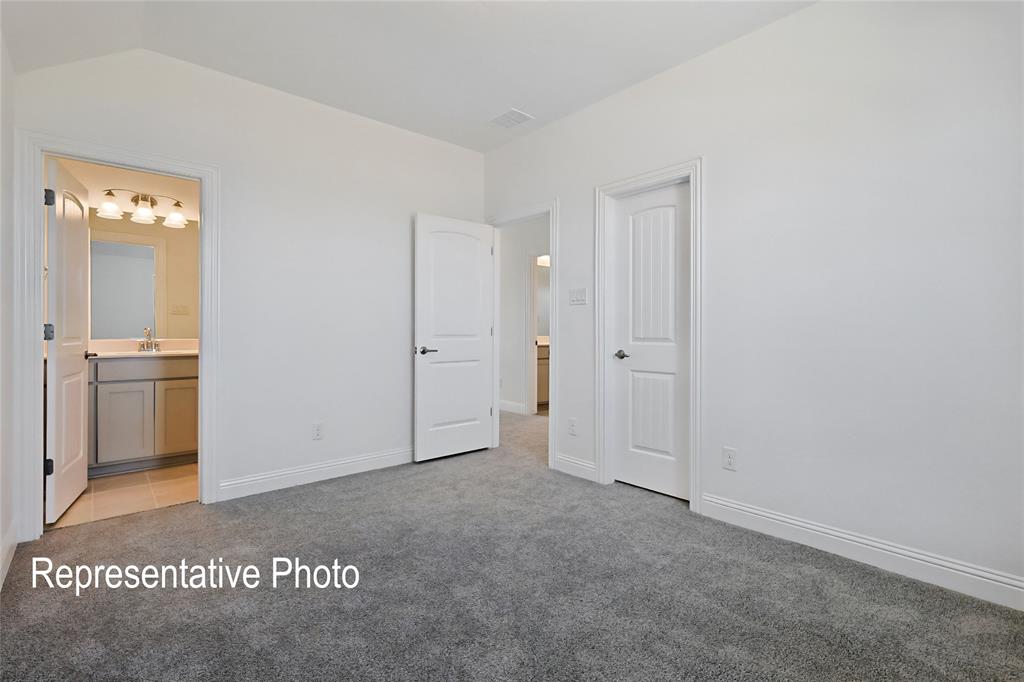 452 Shadowfax Drive Property Photo 15