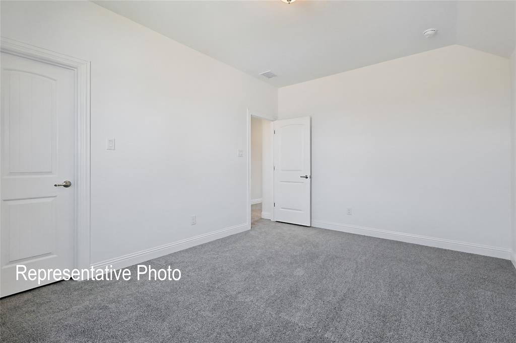 452 Shadowfax Drive Property Photo 17