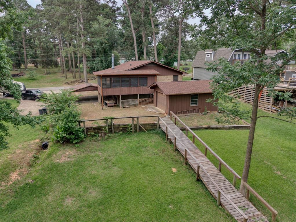 21945 Brierwood Drive Property Photo 4