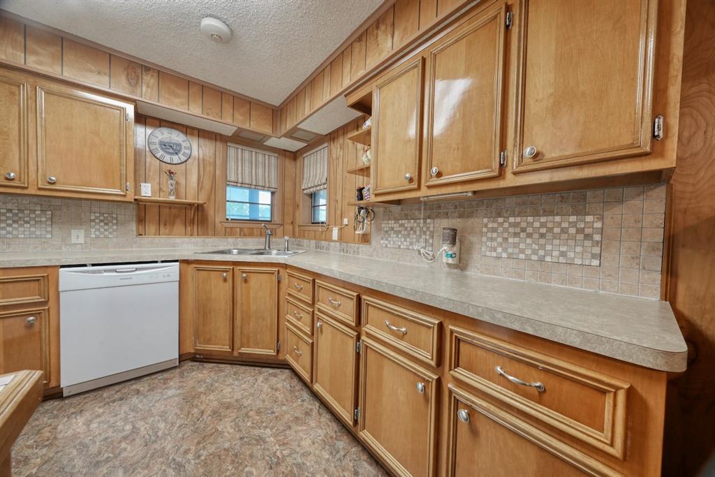 21945 Brierwood Drive Property Photo 27